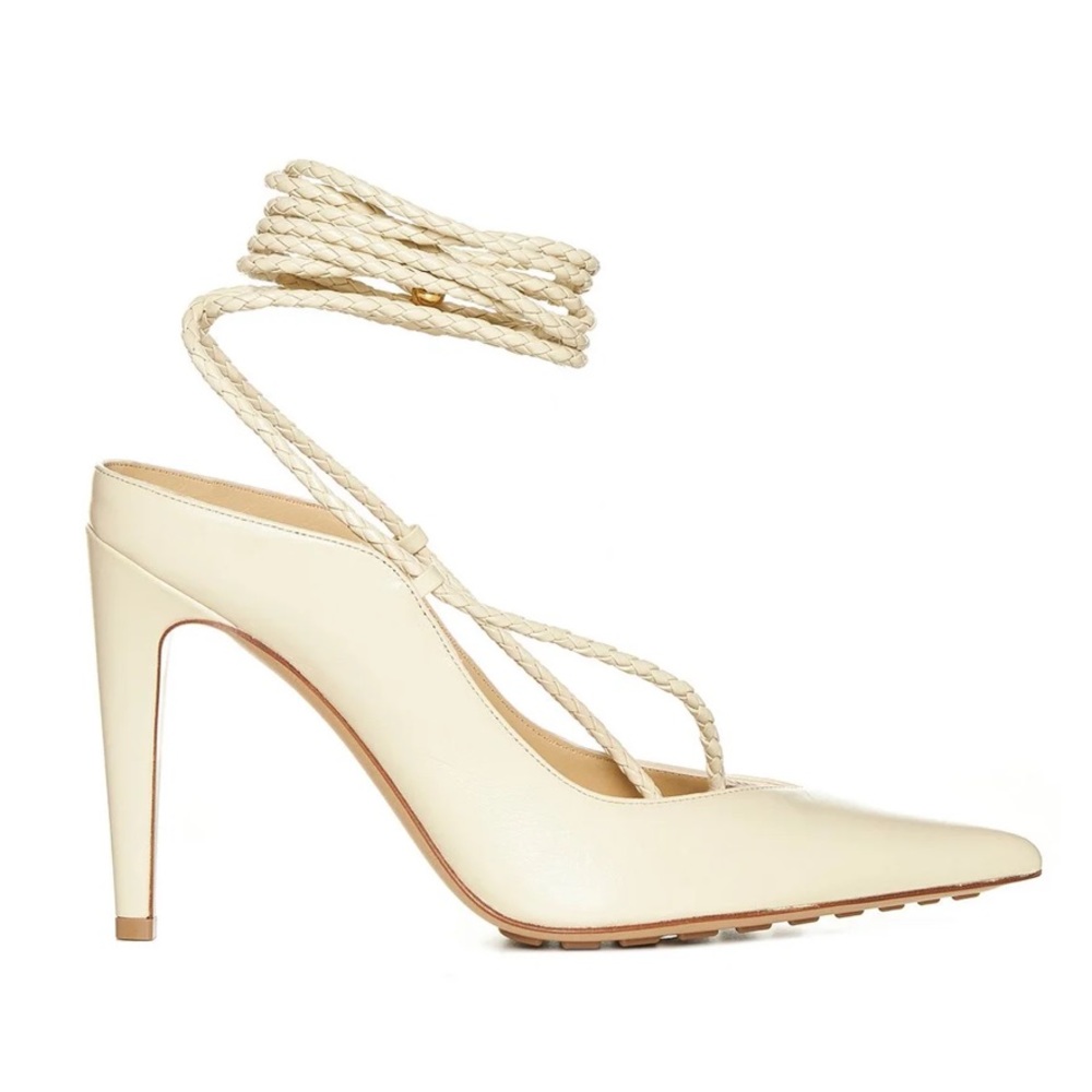 Bottega veneta point toe leather pumps